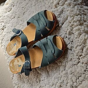 Vintage Clog Sandals